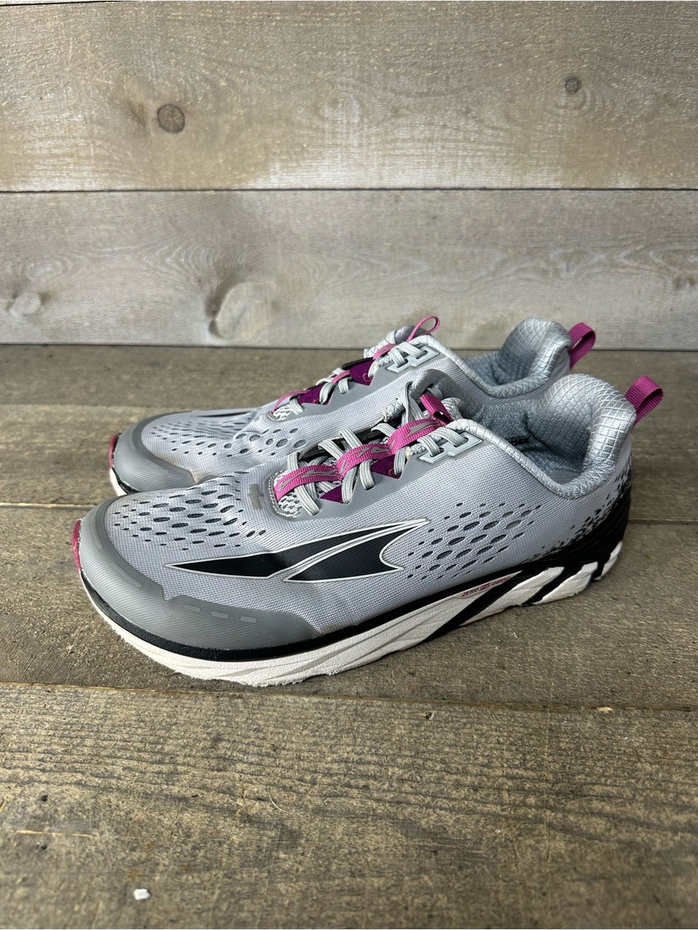 Altra Womens Torin 4 Running Shoe Size 10.5 Gray Black Purple ALW1937F254